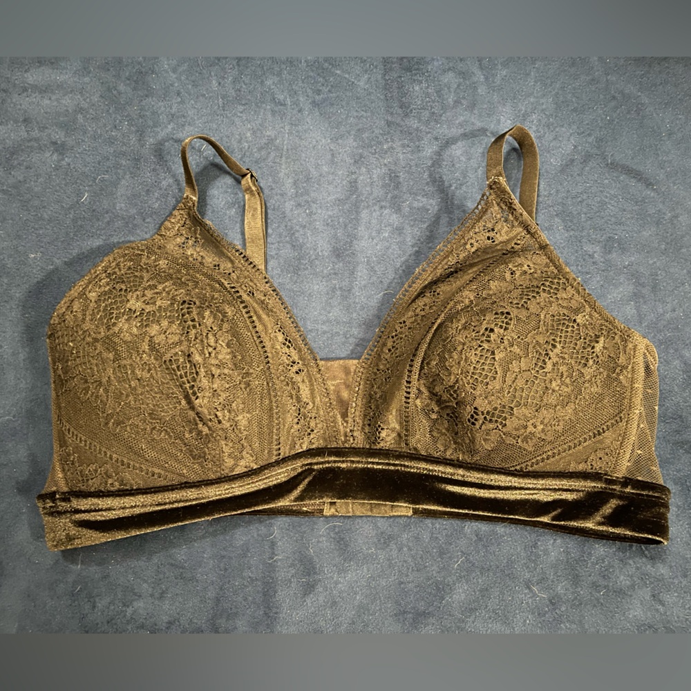 Black Lacy Bra
